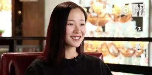 小乔吃瓜娱乐窦唯视频,揭秘音乐界背后的故事